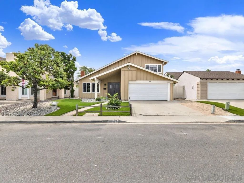 10325 Orozco, San Diego, CA 92124