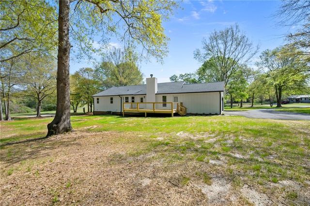 401 Coleman Drive, Statham, GA 30666