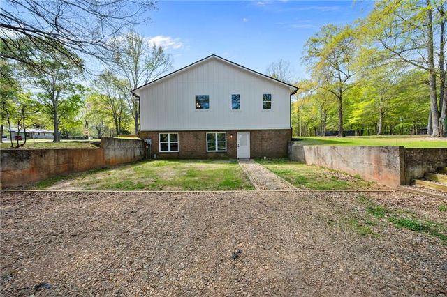 401 Coleman Drive, Statham, GA 30666
