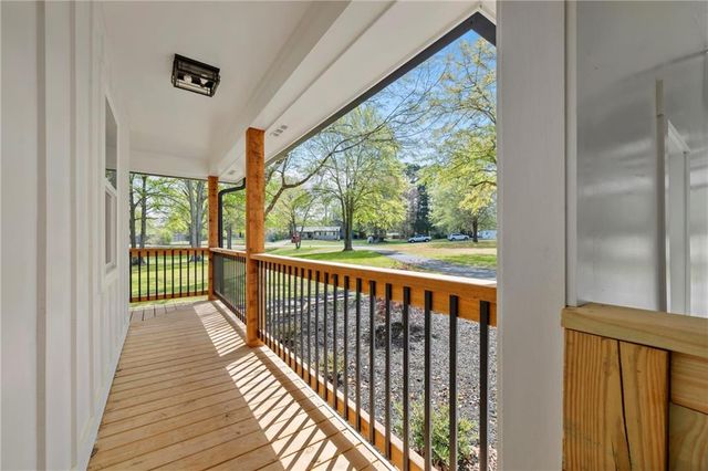 401 Coleman Drive, Statham, GA 30666