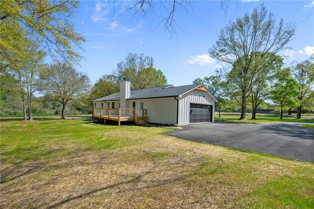 401 Coleman Drive, Statham, GA 30666