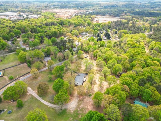 401 Coleman Drive, Statham, GA 30666