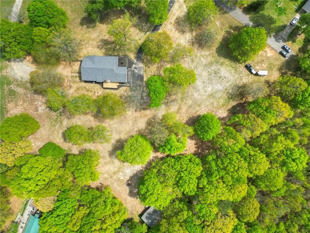 401 Coleman Drive, Statham, GA 30666