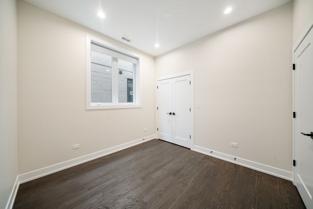 412 E 50th Place 2, Chicago, IL 60615