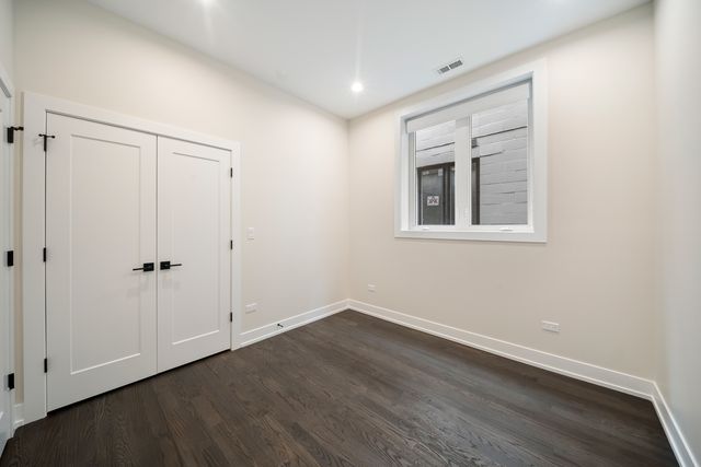 412 E 50th Place 2, Chicago, IL 60615