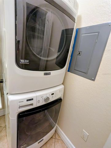 2747 VIA CAPRI 1131, Clearwater, FL 33764