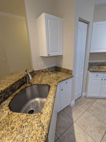 2747 VIA CAPRI 1131, Clearwater, FL 33764