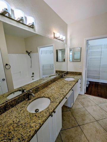 2747 VIA CAPRI 1131, Clearwater, FL 33764