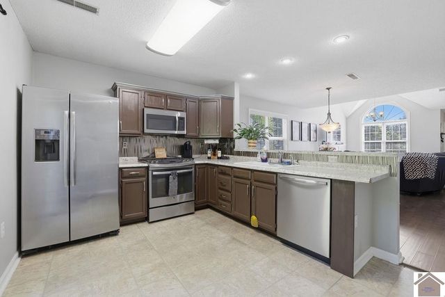 903 Stonebrook, Paducah, KY 42001