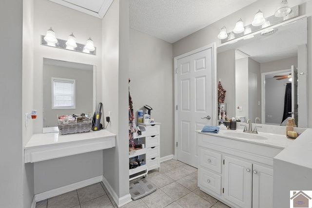 903 Stonebrook, Paducah, KY 42001