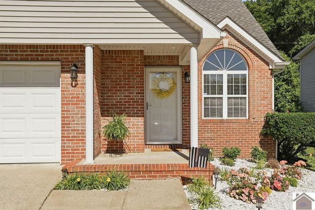 903 Stonebrook, Paducah, KY 42001