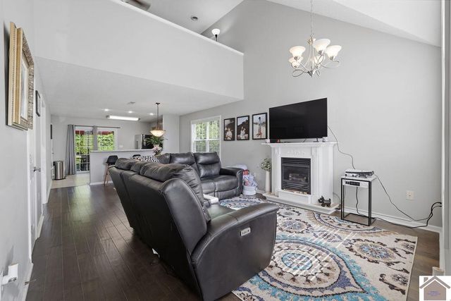 903 Stonebrook, Paducah, KY 42001