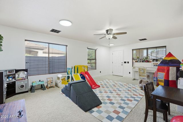 2985 W GOLDMINE MOUNTAIN Drive, San Tan Valley, AZ 85144