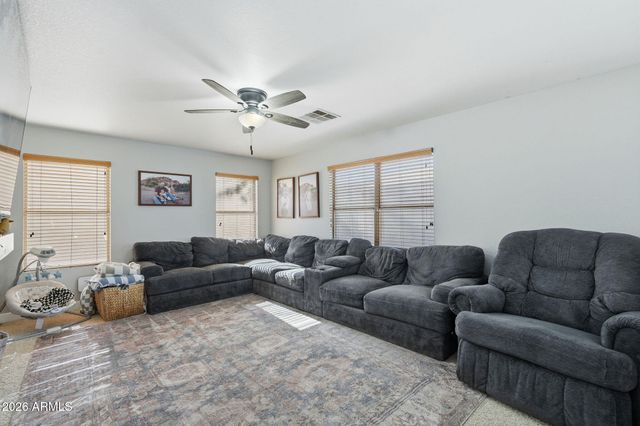 2985 W GOLDMINE MOUNTAIN Drive, San Tan Valley, AZ 85144