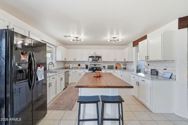 2985 W GOLDMINE MOUNTAIN Drive, San Tan Valley, AZ 85144