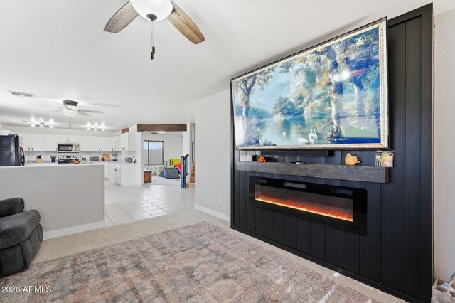 2985 W GOLDMINE MOUNTAIN Drive, San Tan Valley, AZ 85144