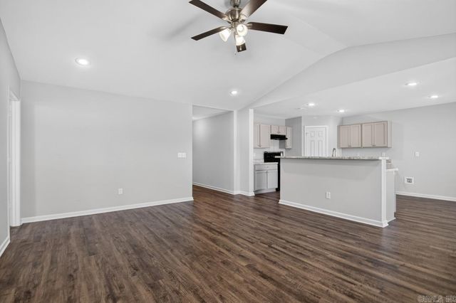 2096 River Birch Trail, Bauxite, AR 72011