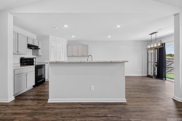 2096 River Birch Trail, Bauxite, AR 72011