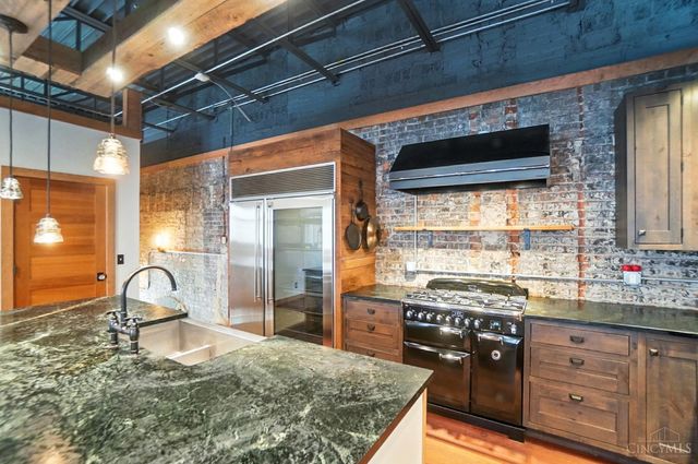 1628 Central Parkway, Cincinnati, OH 45202