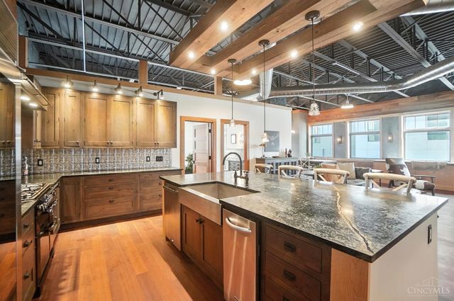 1628 Central Parkway, Cincinnati, OH 45202