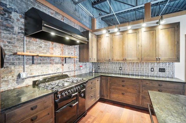 1628 Central Parkway, Cincinnati, OH 45202