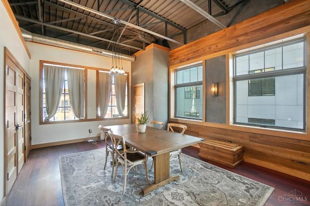 1628 Central Parkway, Cincinnati, OH 45202