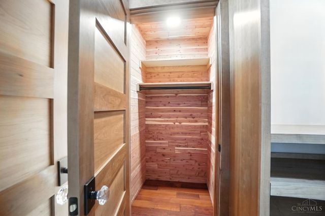 1628 Central Parkway, Cincinnati, OH 45202