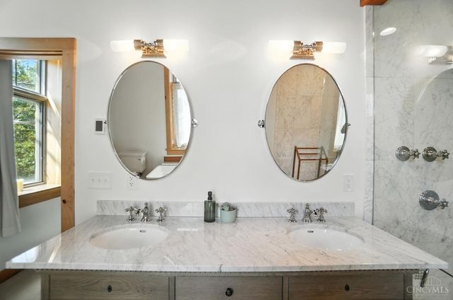 1628 Central Parkway, Cincinnati, OH 45202