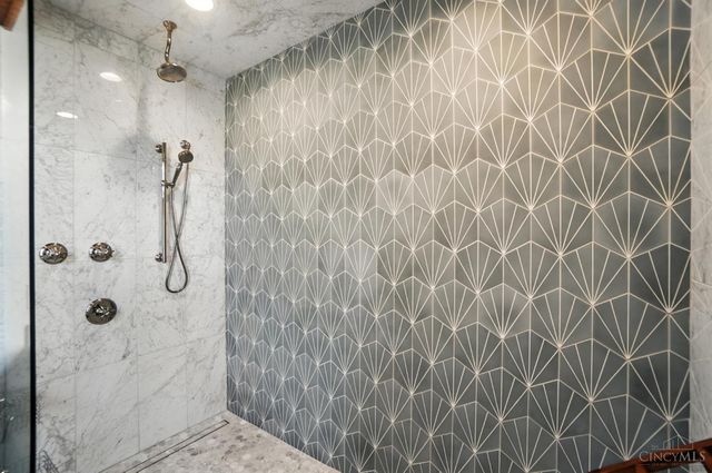 1628 Central Parkway, Cincinnati, OH 45202