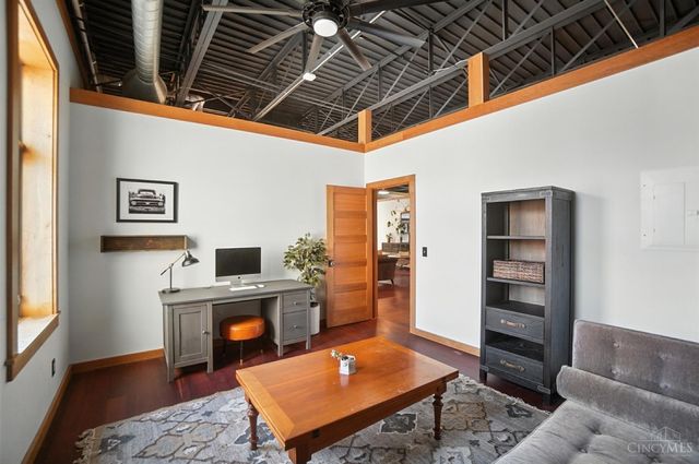 1628 Central Parkway, Cincinnati, OH 45202