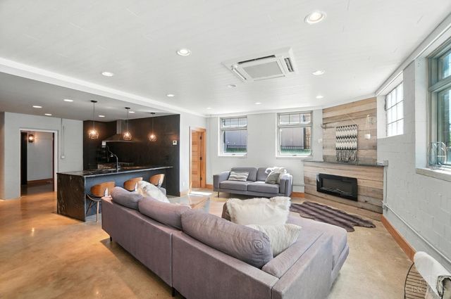 1628 Central Parkway, Cincinnati, OH 45202