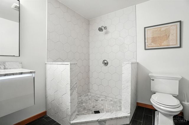 1628 Central Parkway, Cincinnati, OH 45202