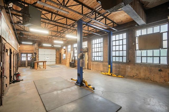 1628 Central Parkway, Cincinnati, OH 45202