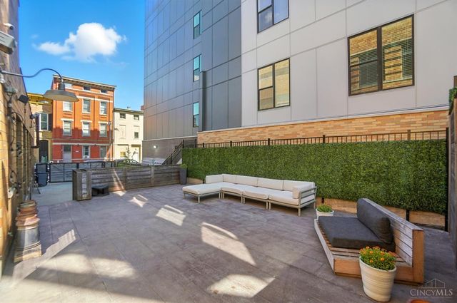 1628 Central Parkway, Cincinnati, OH 45202