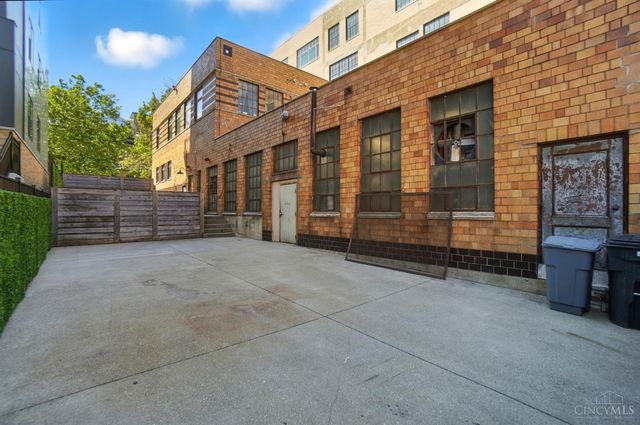 1628 Central Parkway, Cincinnati, OH 45202