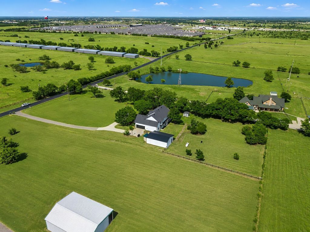 3817 Ganzer Road W, Denton, TX 76207