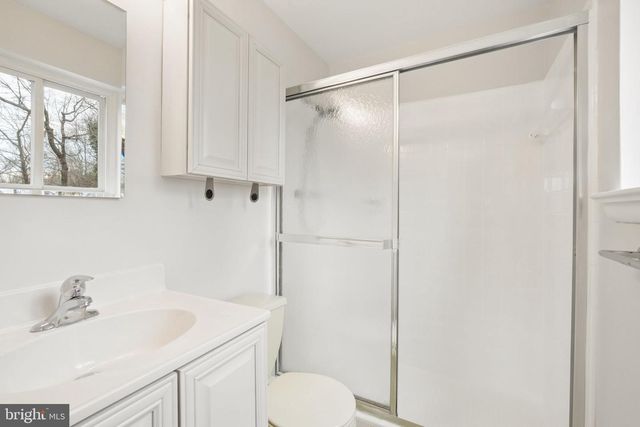 9804 N INGLEMERE DR, Bethesda, MD 20817