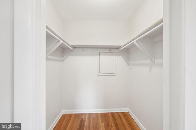 9804 N INGLEMERE DR, Bethesda, MD 20817