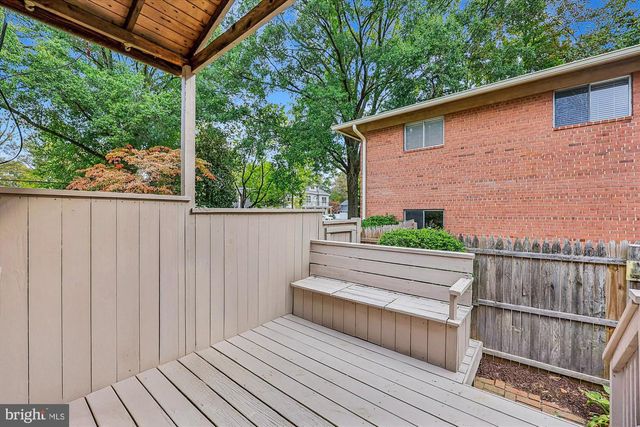 9804 N INGLEMERE DR, Bethesda, MD 20817