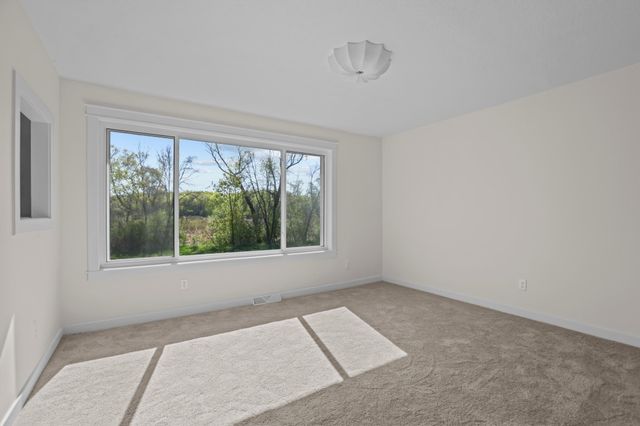 4413 Bramblewood Avenue, Vadnais Heights, MN 55127
