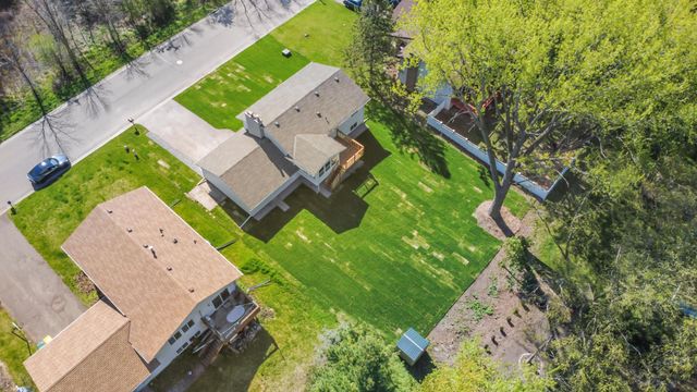 4413 Bramblewood Avenue, Vadnais Heights, MN 55127