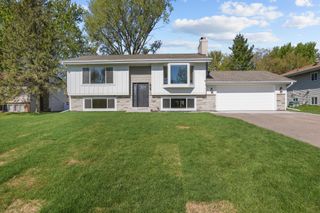 4413 Bramblewood Avenue, Vadnais Heights, MN 55127