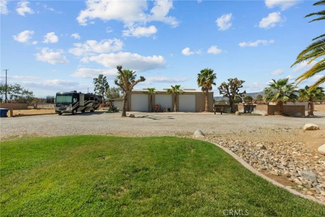 40139 15th West, Palmdale, CA 93551