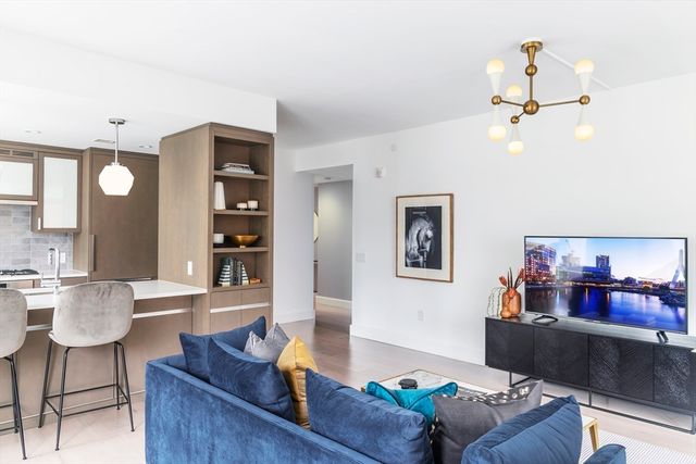 100 Lovejoy Wharf 6B, Boston, MA 02114