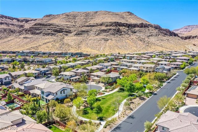 5863 Glory Heights Drive, Las Vegas, NV 89135