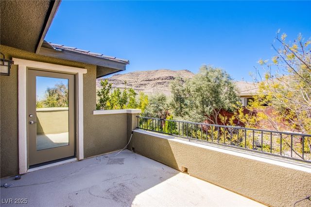 5863 Glory Heights Drive, Las Vegas, NV 89135