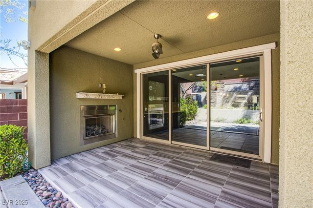 5863 Glory Heights Drive, Las Vegas, NV 89135