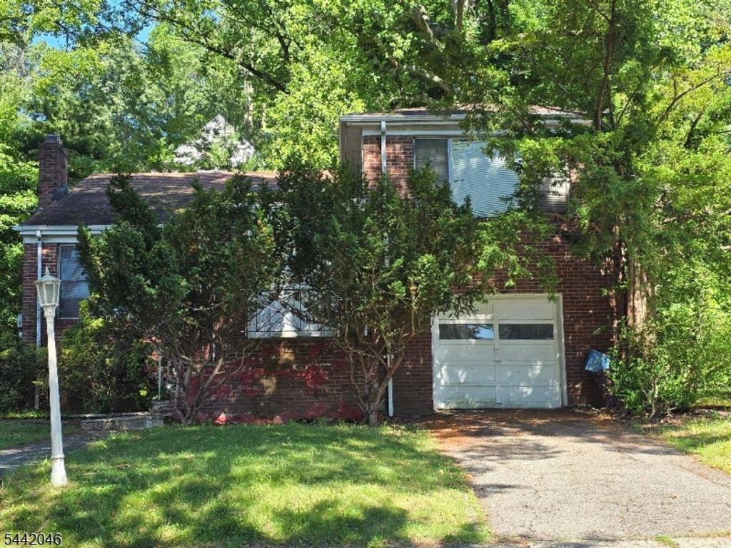 3 Gilbert Pl, West Orange Twp., NJ 07052