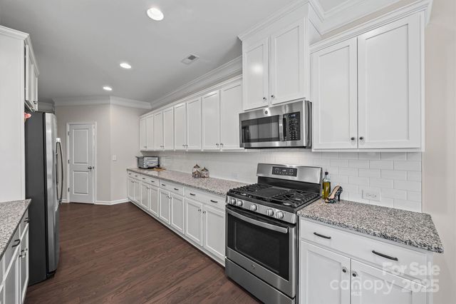 632 Amber Meadows Way, Tega Cay, SC 29708