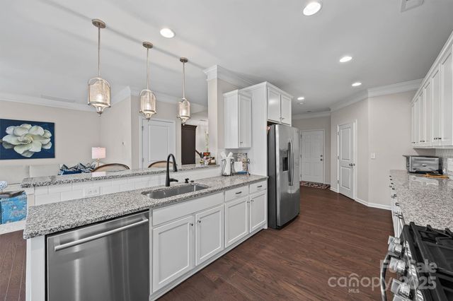 632 Amber Meadows Way, Tega Cay, SC 29708